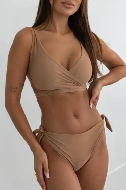Buena Nude