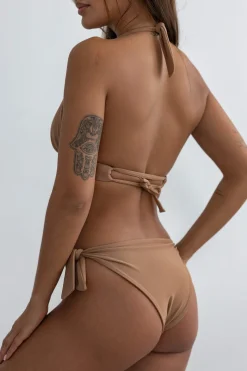 Buena Nude