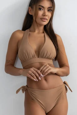 Buena Nude