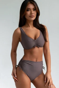Comodo Volcano