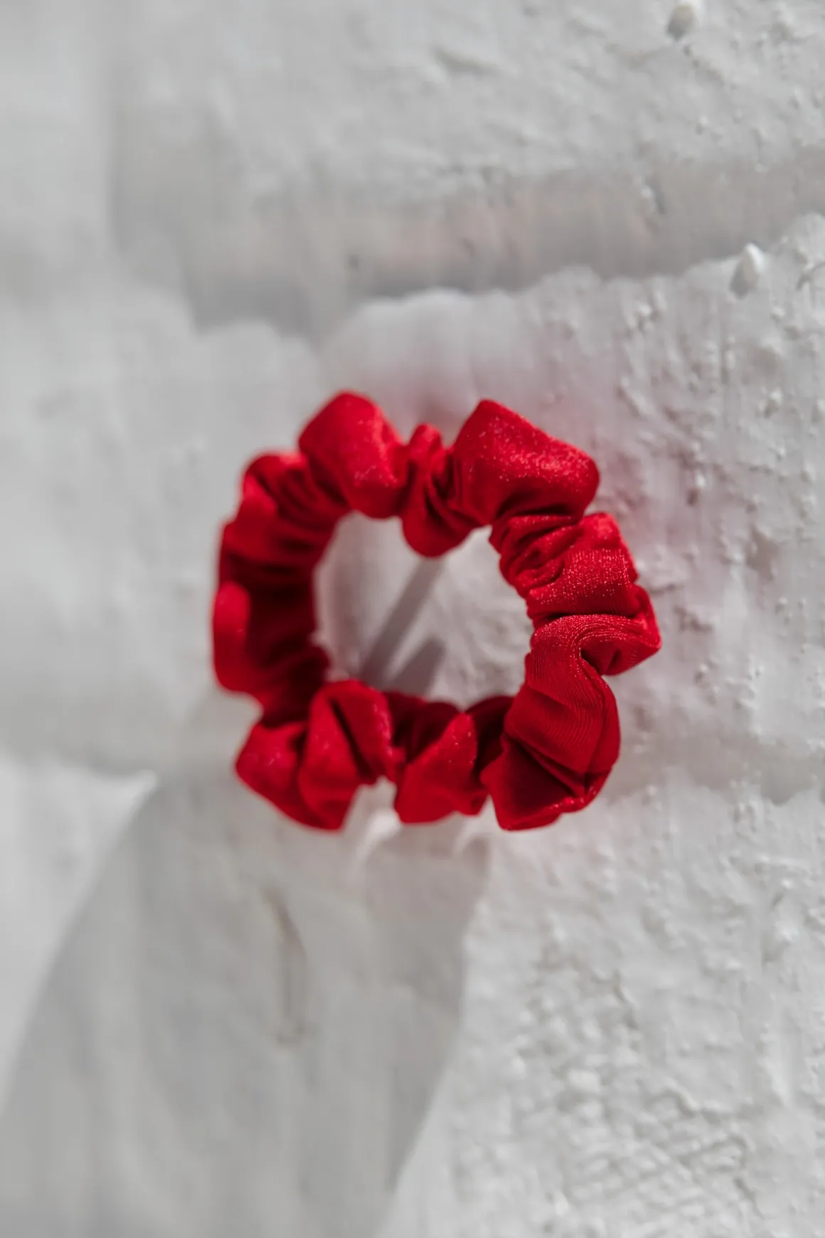 Gumka do włosów mini scrunchie Scarlet czerwony