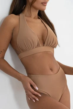 Linda Nude