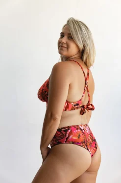 Mira Flora