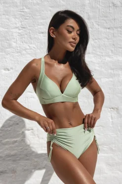 Mira Matcha