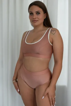Tica Paraiso