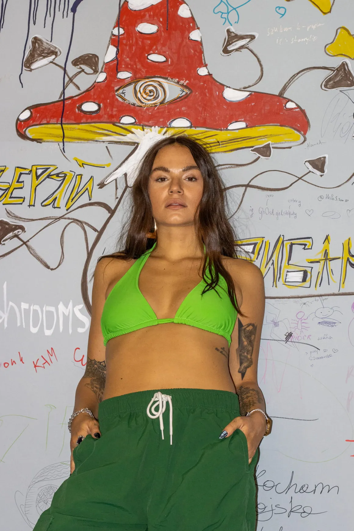 Tie Verde- góra trójkątna od bikini wiązana na szyi zielony